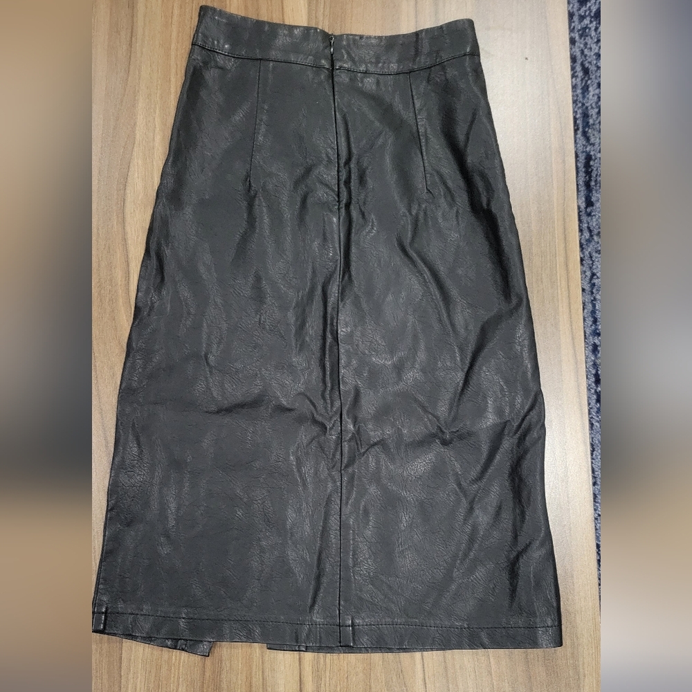 Storets Black Faux Leather Wrap Pencil Skirt Size XS - Picture 2 of 9